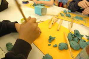 発達障害の支援専門「さくらんぼ教室」